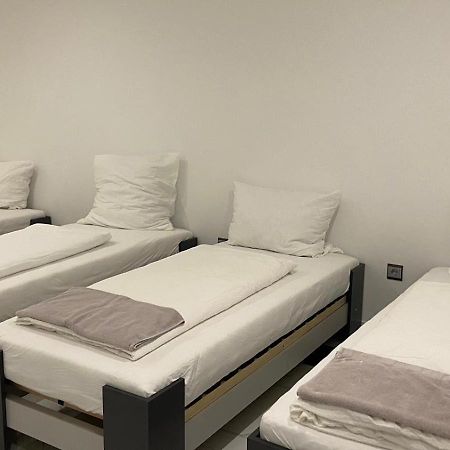 Hotel Business Bay Das Ehemalige Staycation Hotel Зиндельфинген Экстерьер фото
