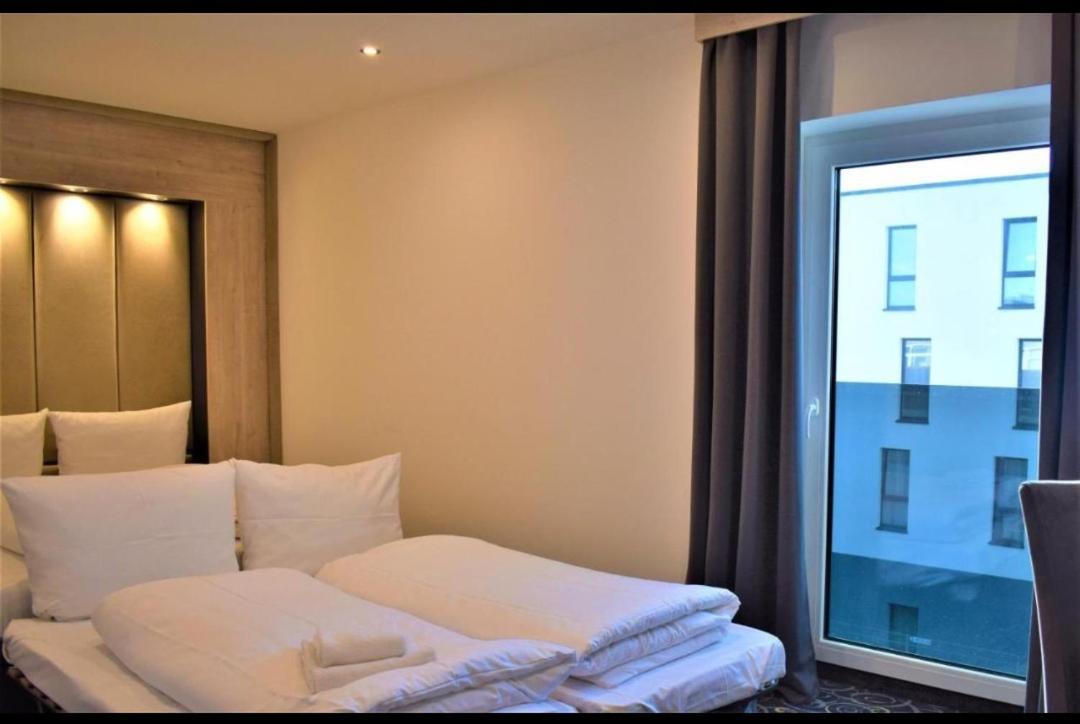 Hotel Business Bay Das Ehemalige Staycation Hotel Зиндельфинген Экстерьер фото